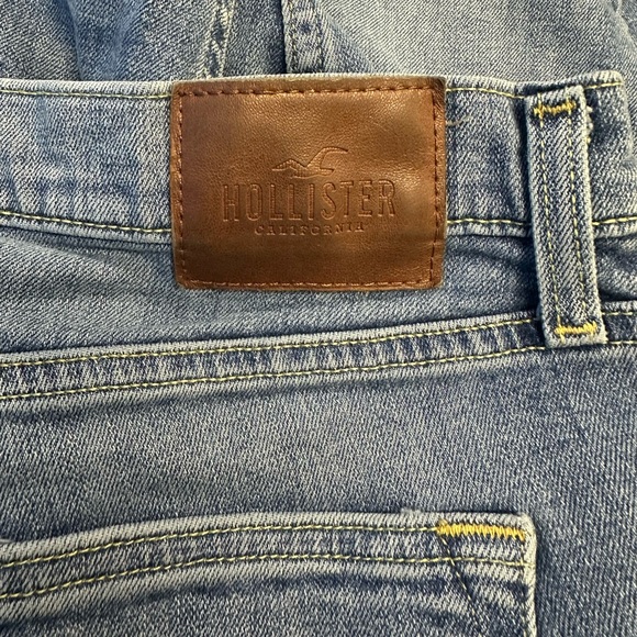 Hollister men’s MEDIUM WASH STRAIGHT JEANS W34 L32 (b6) - Picture 3 of 5